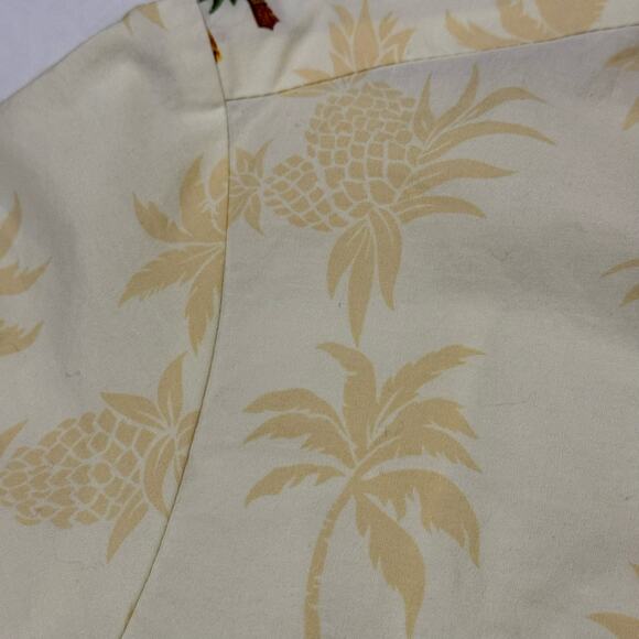 Hawaiian Guitars Pineapples Luau Shirt Mens Size Large Aloha Mo'i Palm Trees - Picture 8 of 11